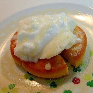 白あん饅頭とバニラアイスとヨーグルトのデザート